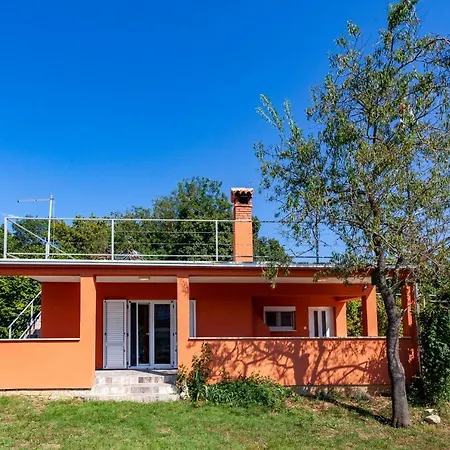 Holiday home Emma *